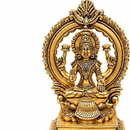 Goddess Lakshmi Idol with Oranmental Arch